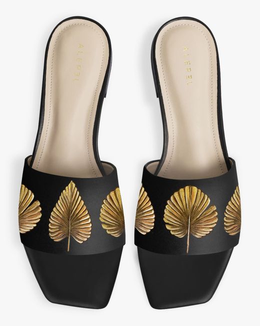 black square toe slides