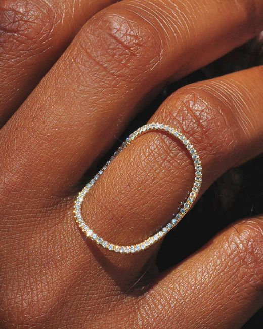 White/space Natural Pavé Diamond Continuity Ring
