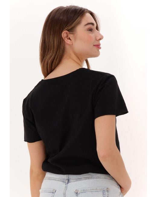 My Essential Wardrobe Black T-shirt 08 The Vtee Slub Yarn Jersey