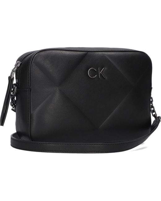 Calvin Klein Black Umhängetasche Re-Lock Quilt Camera Bag Damen
