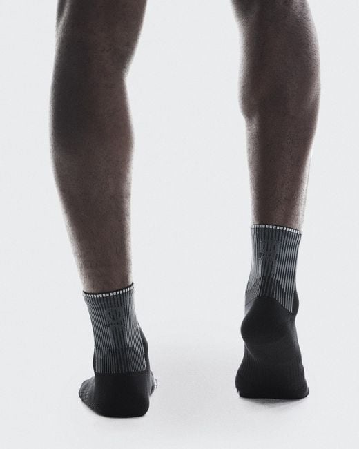 On Shoes Black Performance Run Sock Mid