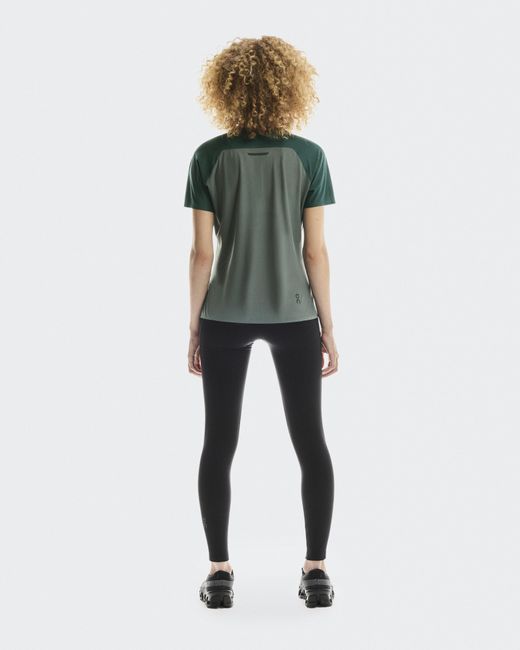 On Shoes Green Performance-T