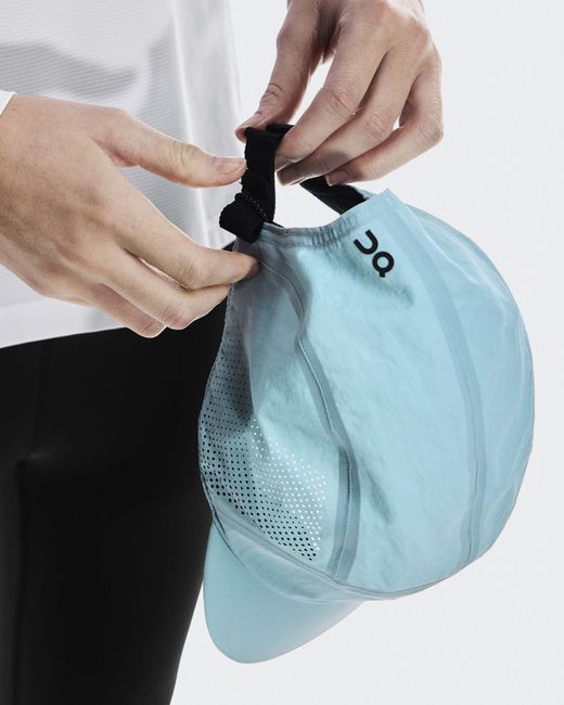 Performance Cap On Shoes en coloris Gray