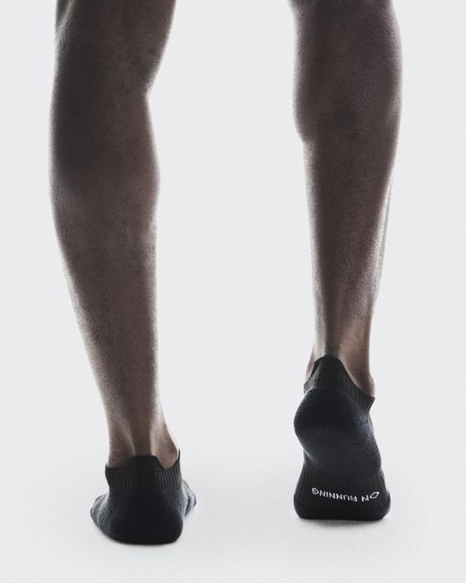 On Shoes Black Core Run Sock Low 2P
