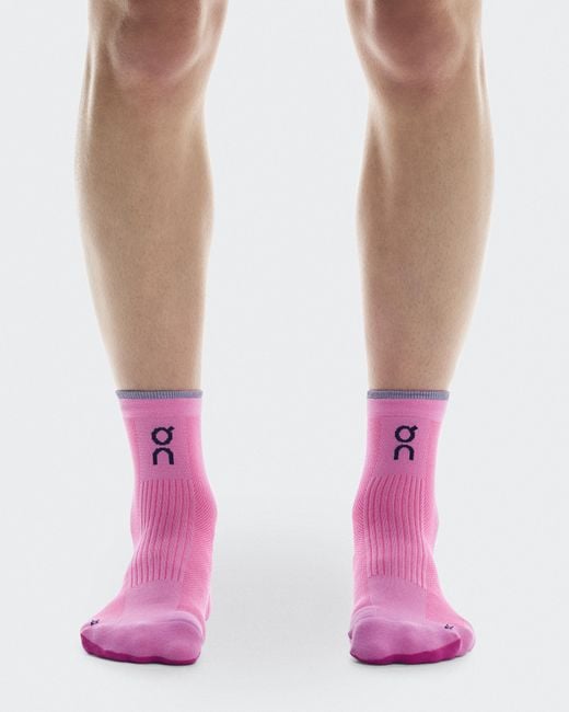 Elite Run Sock Mid On Shoes en coloris Pink
