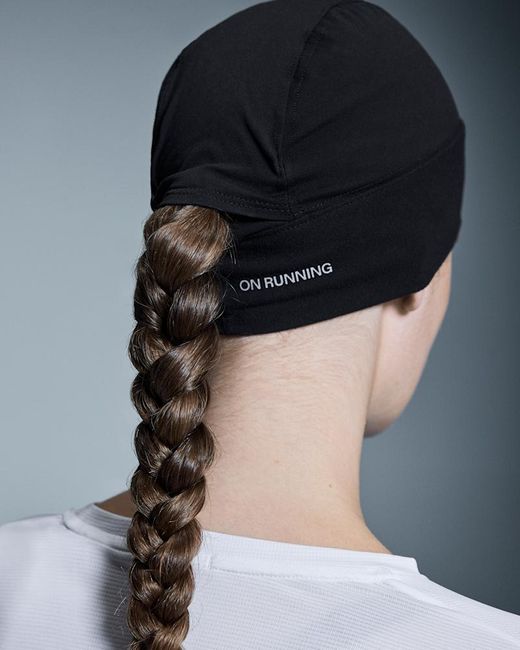 On Shoes Black Core Beanie