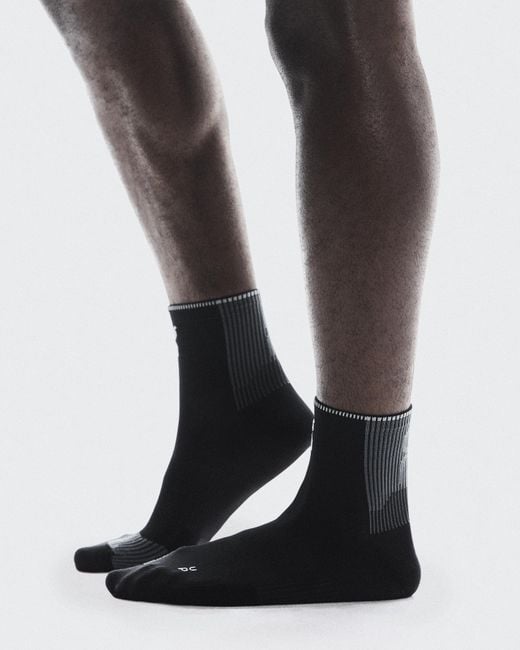 On Shoes Black Performance Run Sock Mid