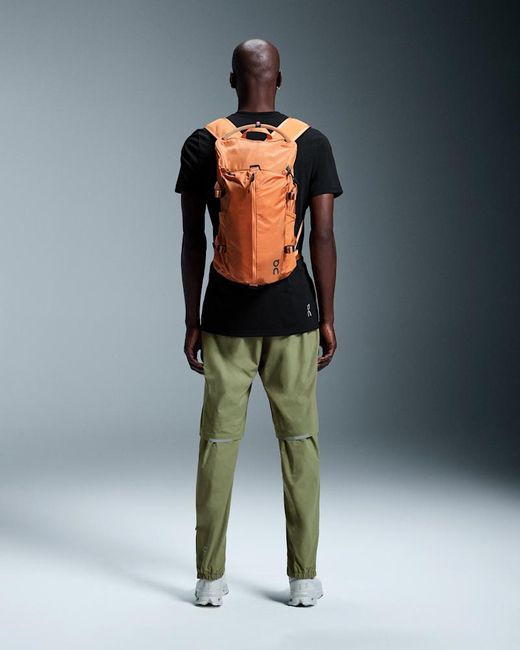 On Shoes Orange Speed Pack 18L Lite