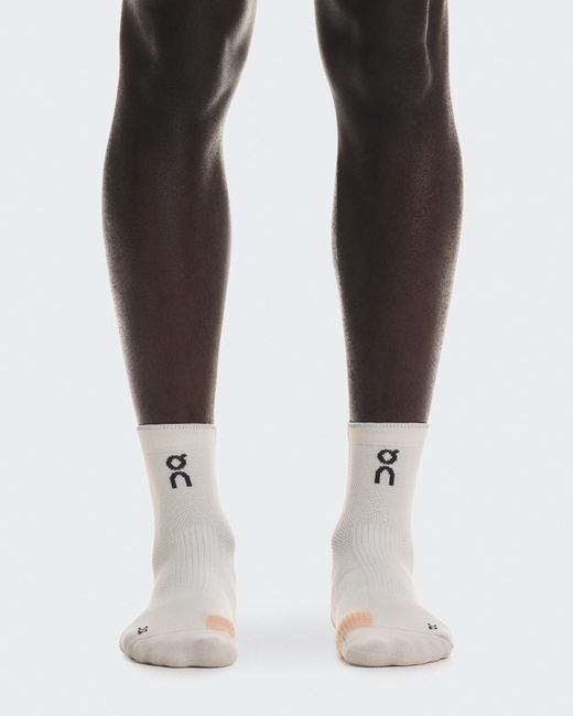 On Shoes Black Performance Run Sock Mid