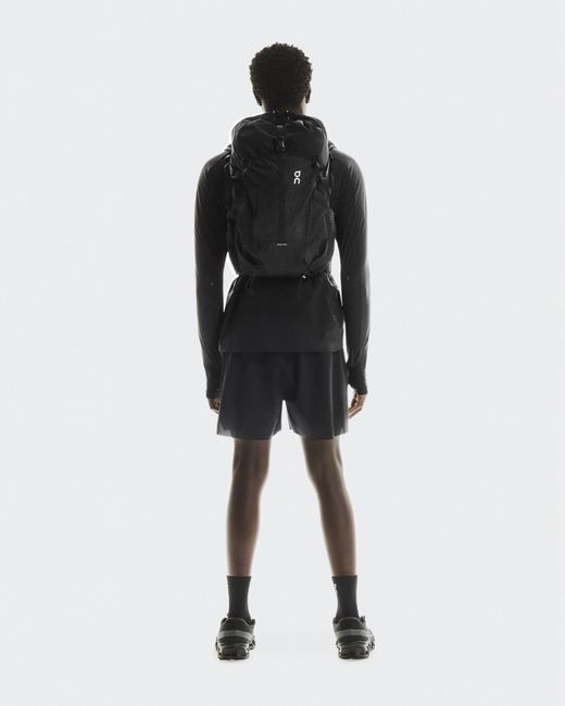 On Shoes Black Trail Pack 20L