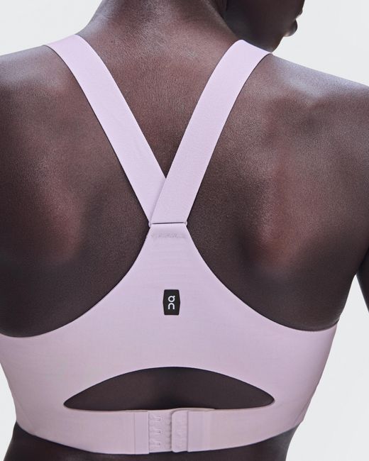 On Shoes White Endurance Bra
