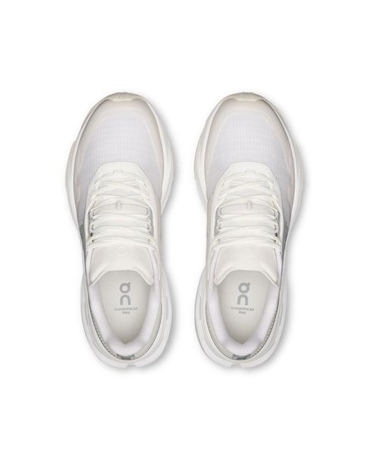 Cloudpulse Pro On Shoes en coloris White