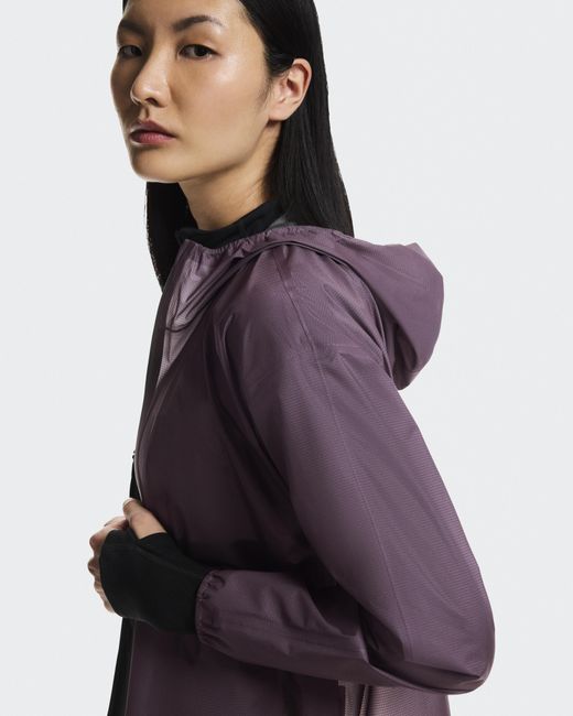 On Shoes Blue Explore Lightweight Waterproof Jacket