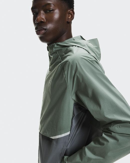 On Shoes Green Core Jacket for men