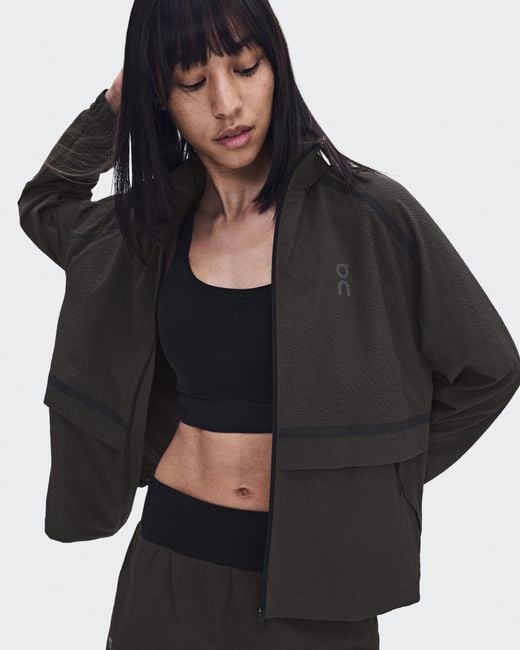 On Shoes Black Performance Volt Jacket