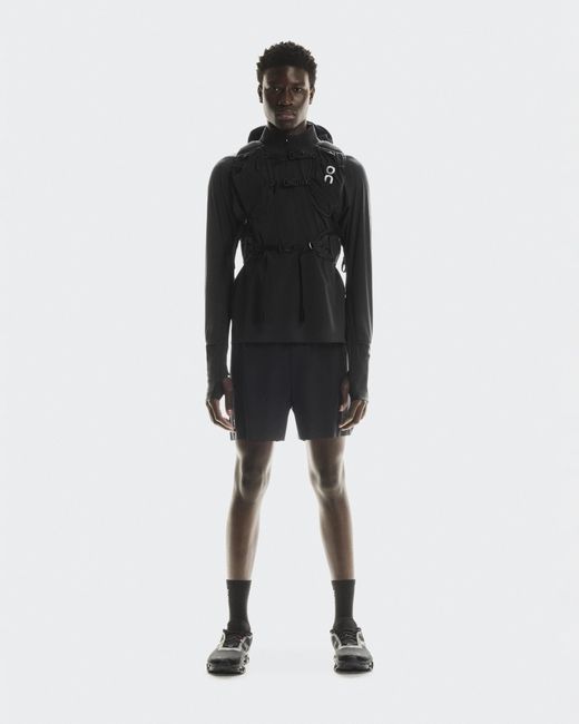 On Shoes Black Trail Pack 20L