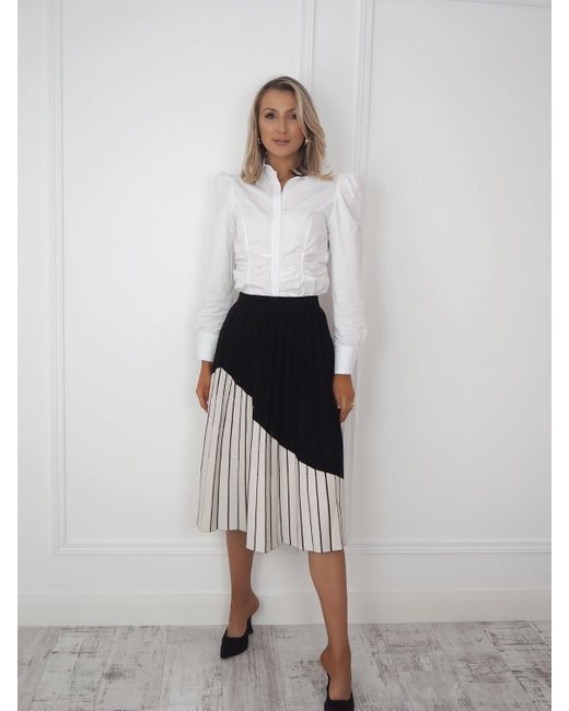 Ontrend Black And White Abstract Print Pleated Skirt
