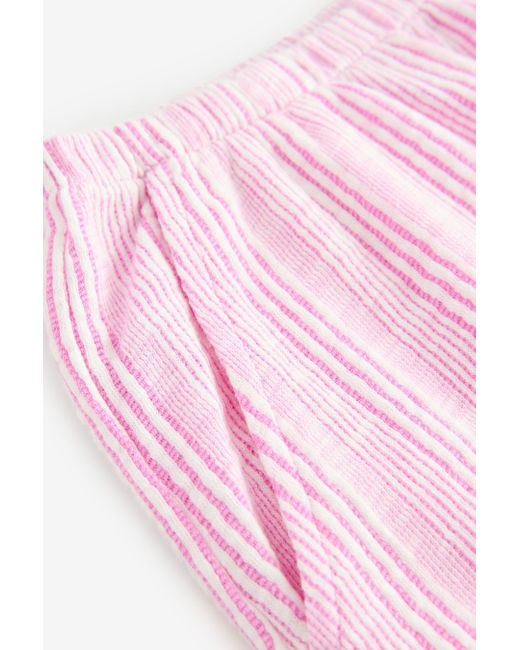 Next Pink Weiche, gerippte Shorts (1-tlg)