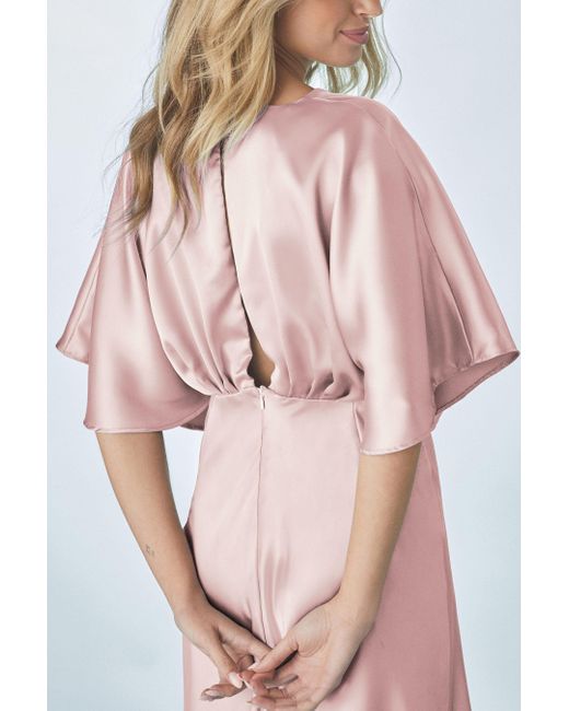 Next Pink Satinkleid Langes Satin-Brautjungfernkleid mit Flatterärmeln (1-tlg)