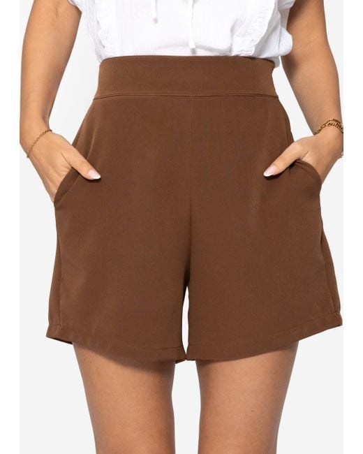 SassyClassy Brown Figurbetonte Shorts Elegant Sommer Winter High-Waist kurze Hose mit seitlichem Reisßverschluss Taupe Schwarz