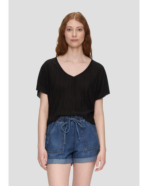 QS Black Shorts Jeans-Short / Relaxed Fit / Mid Rise / Wide Leg Label-Patch