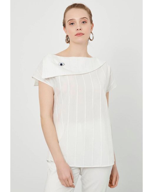 Just Like You White Kurzarmbluse Gestreifte, schulterfreie Bluse mit asymmetrischem Kragen