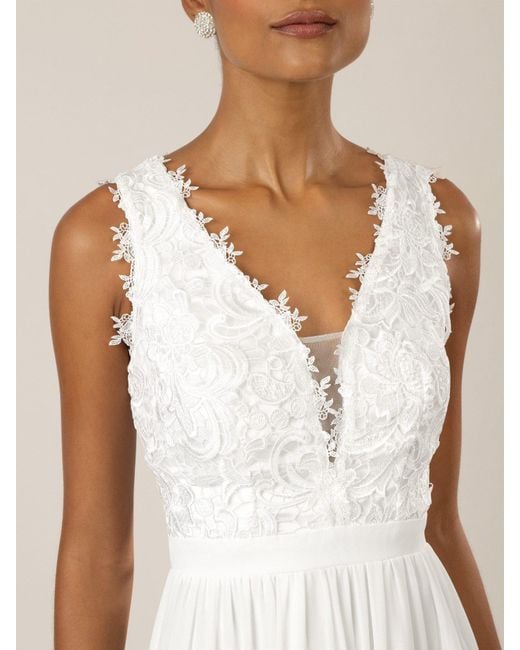 Apart Natural Abendkleid mit tiefer V-Ausschnitt
