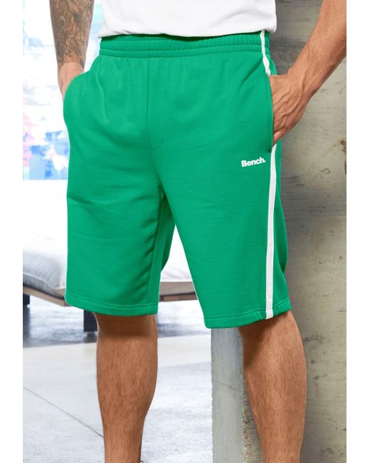 Bench Sweatshorts kurze Relaxshort, Jogginghose, weicher Sweat-Qualität in Green für Herren
