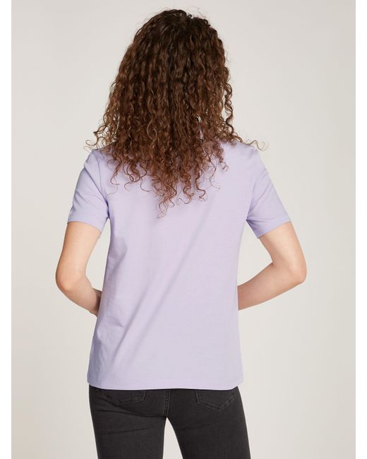 Calvin Klein Purple T-Shirt CK EMBRO BADGE V-NECK TEE mit Logomarkenlabel
