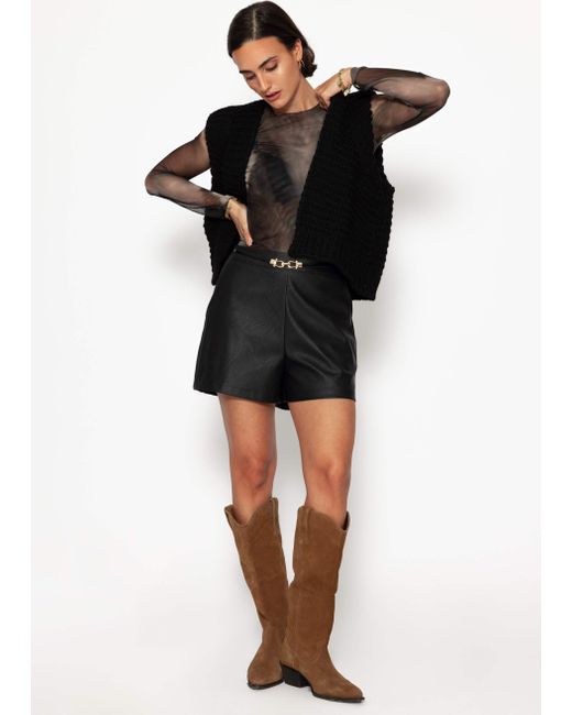 SassyClassy Black Angesagte Kunstleder Shorts Taschen Kurze Hose in Lederoptik mit seitlichem Reisßverschluss Schwarz
