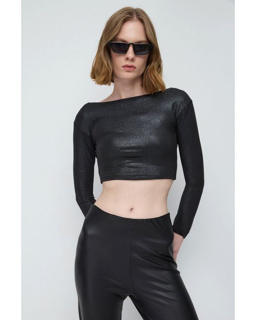 No Matter What Black TopShiny Rückenfreies Basic Crop Top