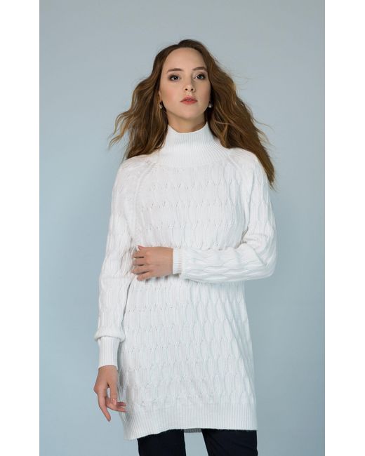 Passioni White Weißer Oversize Pullover oder Strickkleid mit detailliertem Zopfmuster