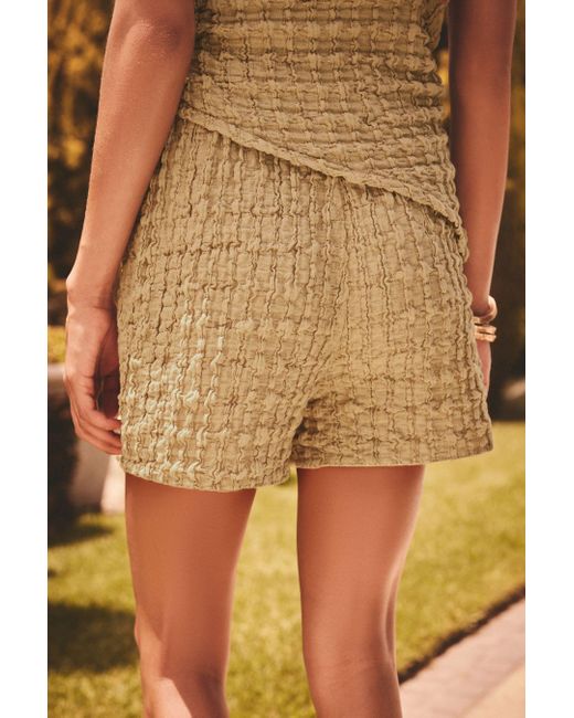 Next Natural Strukturierte Shorts mit Tunnelzug (1-tlg)