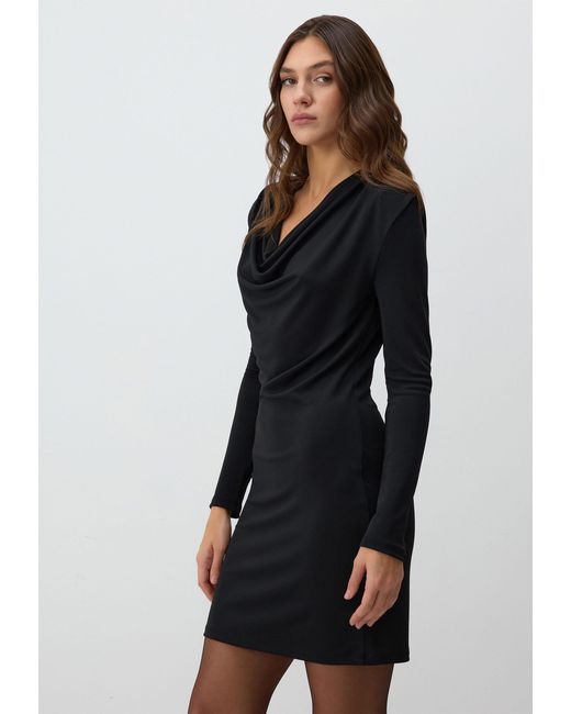 Jimmy Key Black Minikleid Kurzärmliges Midikleid Mit Lässiger Passform Und Drapiertem Kragen