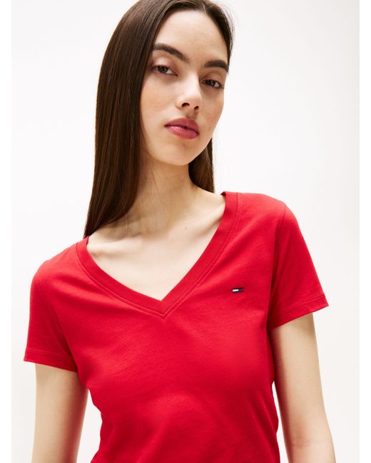 Tommy Hilfiger Red T-Shirt TJW 2PACK V-NECK TEE (Packung, -tlg., 2-er Pack) mit Logostickerei