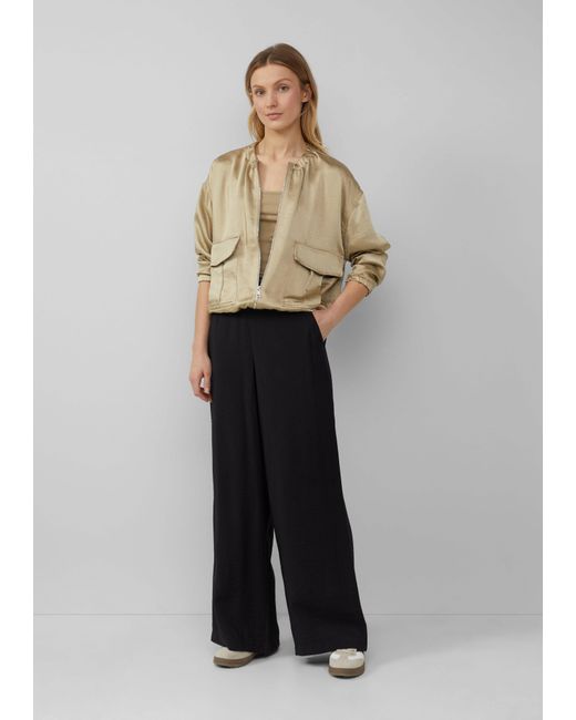 S.oliver Natural Funktionsjacke Satin-Blouson mit aufgesetzten Taschen und elastischem Saum