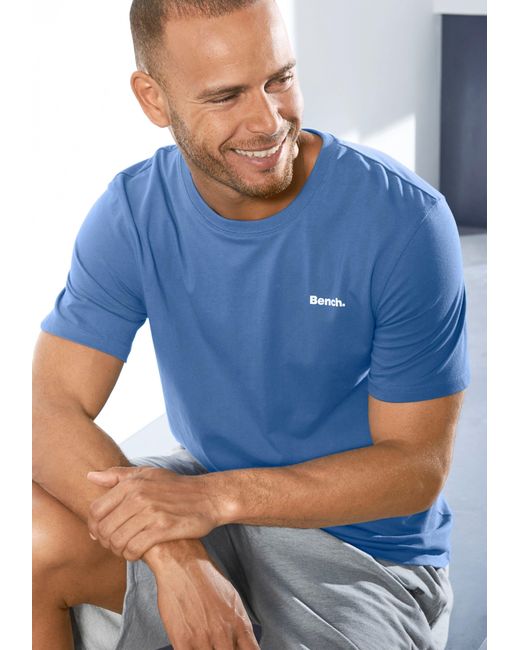 Bench T-Shirt mit kleinem Markenaufdruck vorn in Blue für Herren