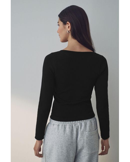 Next Black Langarmshirt Geripptes Langarmtop mit tiefem Ausschnitt (1-tlg)