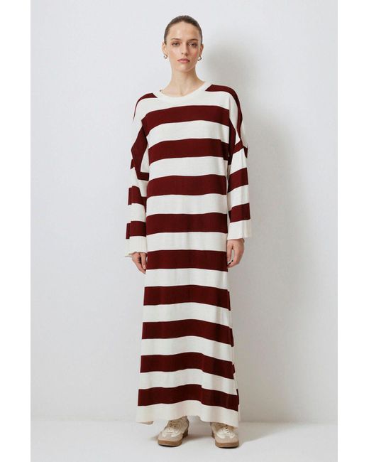 Touché Privé Red Maxikleid DÜNNES GESTREIFTES STRICKKLEID