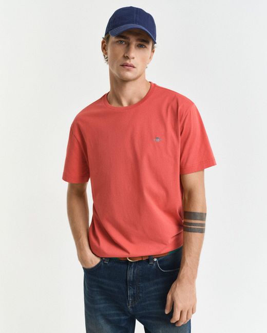 Gant REG SHIELD SS T-SHIRT mit Logostickerei auf der Brust in Red für Herren