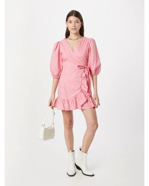 Glamorous Pink Minikleid (1-tlg) Drapiert/gerafft, Rüschen, Wickel-Design