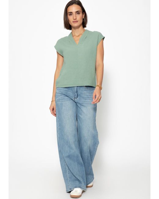 SassyClassy Green Kurzarmshirt Musselin Shirt kurz mit V-Ausschnitt Elegant Lockere ärmellose Top