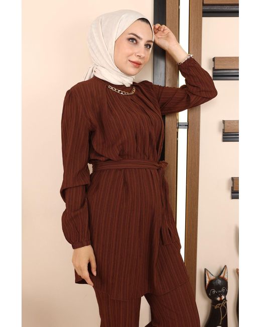 Moda Mihram Natural Tunikakleid Ketten Detail Anzug