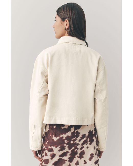 Next White Kurzjacke Verkürzte Jacke mit Print, Kurzgröße (1-St)