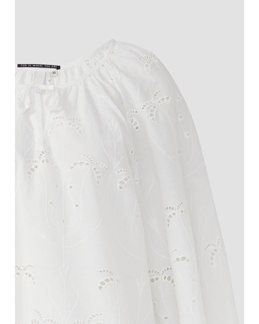 QS White Kurzarmbluse Leichte Bluse mit Lochstickerei, x Sarah & Tini