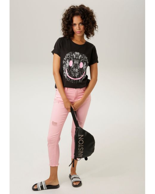 Aniston CASUAL Black T-Shirt mit Smiley-Frontprint im Animal-Look