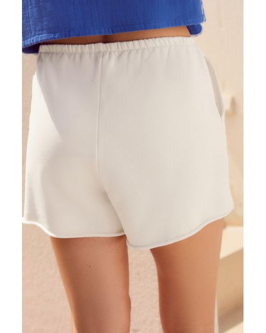 Next White Sweatshorts Fransige Shorts 100 % Baumwolljersey mit Waschung (1-tlg)