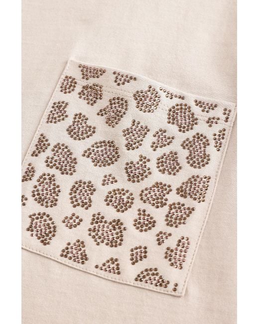 Next Natural T-Shirt aus 100 % Baumwolle mit verzierter Tasche (1-tlg)