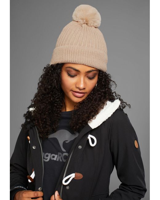 Kangaroos Black Softshelljacke figurbetonte Passform, normaler Schnitt, mit abnehmbarer Kapuze