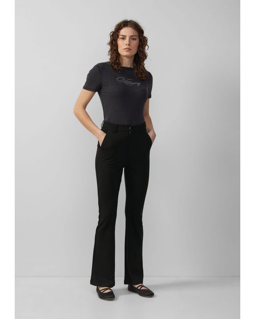 QS Black Stoffhose Elastische Hose aus Interlockjersey mit ausgestelltem Bein